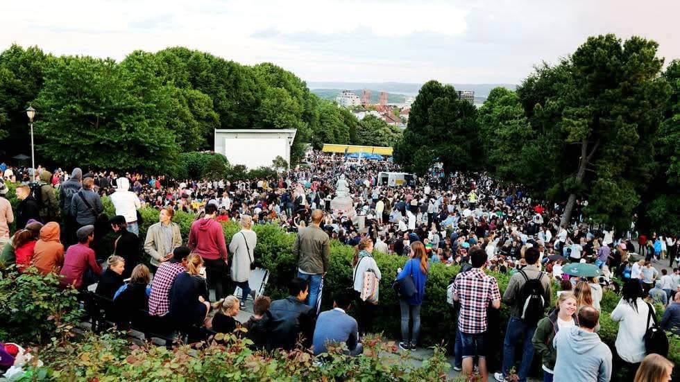 Stort utekino-arrangement med publikum